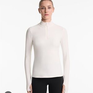OYSHO NWT white performance base layer quarter zip